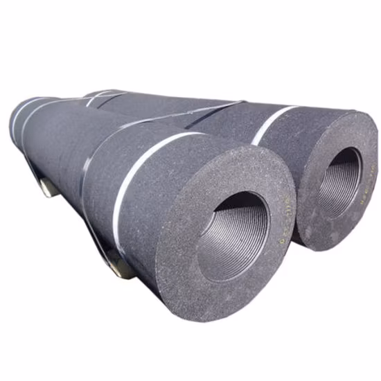 Électrode de graphite UHP700mm en graphite de carbone de haute qualité à faible consommation pour la fusion de l'acier